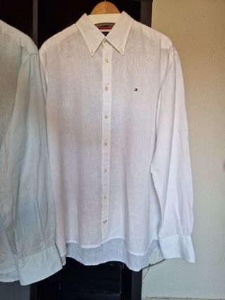 2 Camisas Tommy Hilfiger Lino