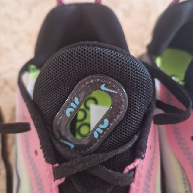 Nike Air Max 2090- Zapatillas Rosa