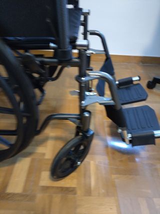 SILLA DE RUEDAS+COJIN ANTIESCARAS 

