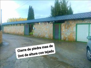 Finca con casa para reformar con terreno de 1500m