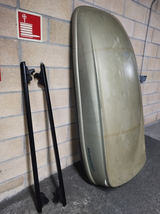 Bacas y cofre para coche