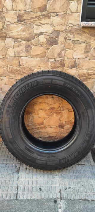 Neumáticos Camping Agilis & Michelin