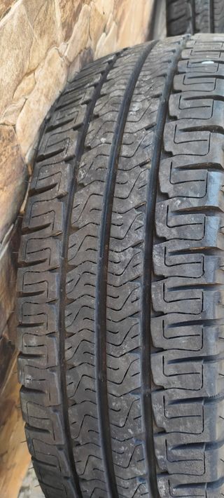 Neumáticos Camping Agilis & Michelin