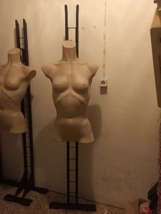 Maniquíes busto: 3uds. con base metálica fuerte