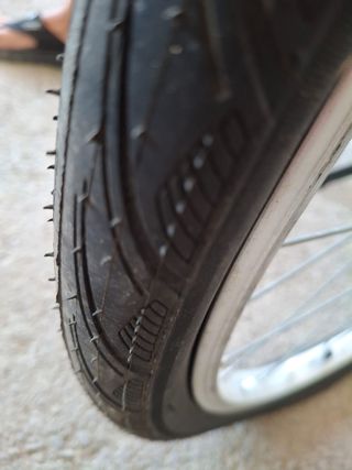 Bicicleta paseo clásica azul