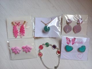 Conjunto pendientes y colgante