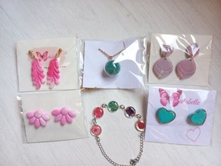 Conjunto pendientes y colgante