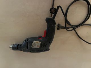 Taladro percutor SKIL 600W