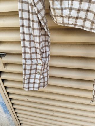 Camisa Zara crop marrón beis
