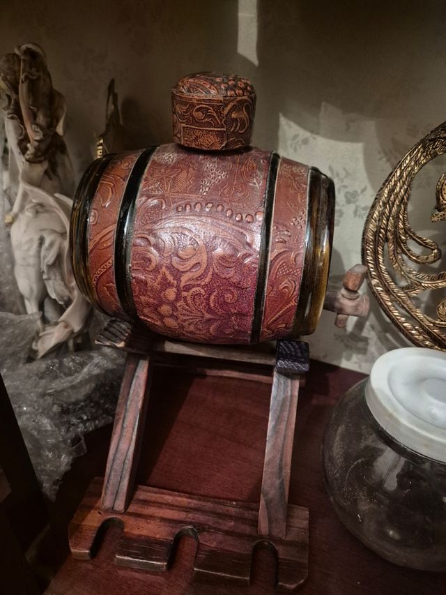 Barril licor antiguo