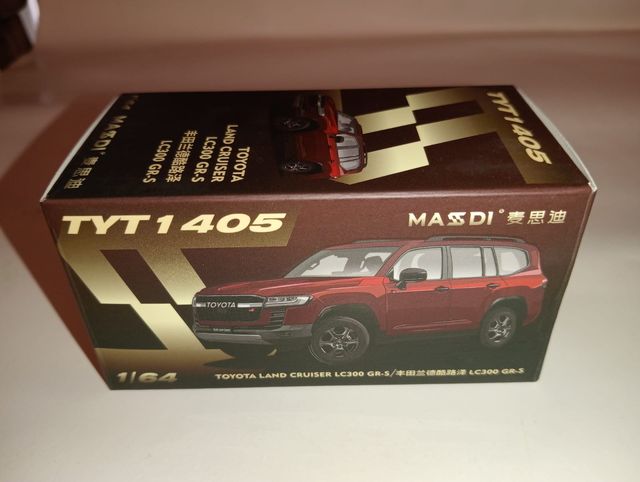Toyota Land Cruiser LC300 GR-S 1/64 Massdi