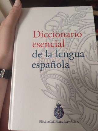 Diccionario Esencial de la lengua Española