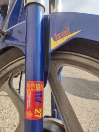 Derbi Variant Star: Ciclomotor Azul