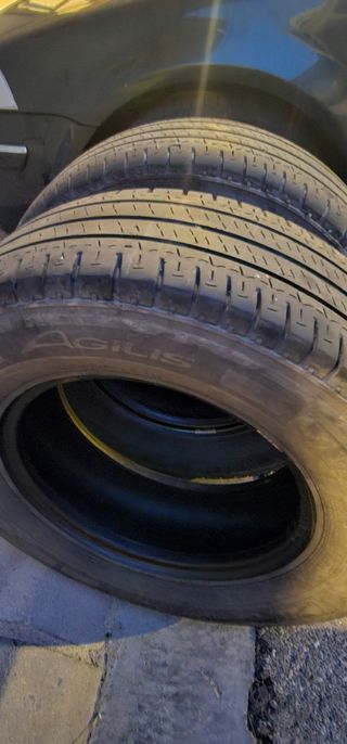 Neumáticos 225/70/15 usados