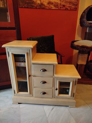 ARTESANOS Mueble escalera madera.