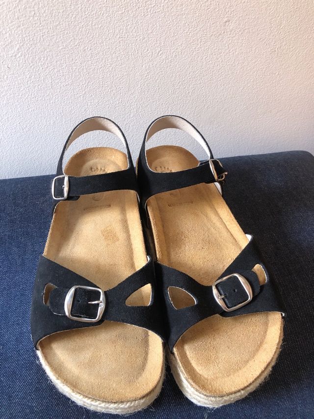 Sandalias negras talla 38 - nuevas 