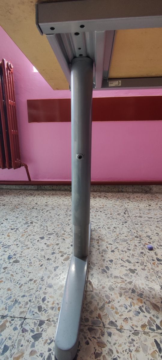 Mesa escritorio Ikea - marrón