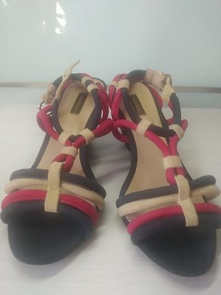 Sandalias Bimba y Lola - Talla 38