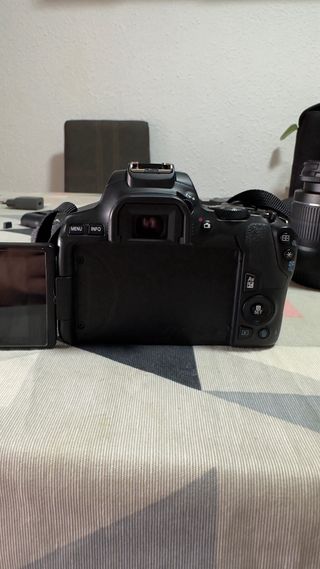 Canon EOS 250D Kit Completo,3 obj. negociable.