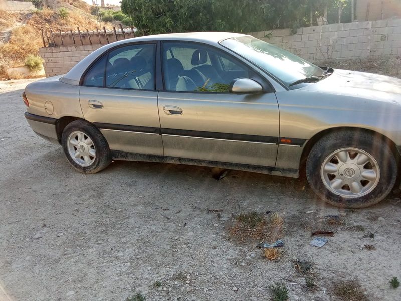 Opel Omega 1999 - foto 1