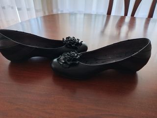 Zapatos Pitillos Piel Negra Talla 39. 