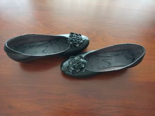 Zapatos Pitillos Piel Negra Talla 39. 