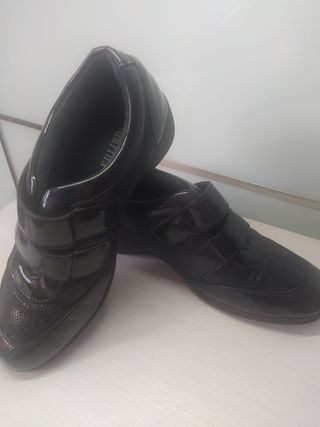 Zapatos azul marino mujer perfectos para caminar