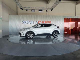 Toyota chr 2021