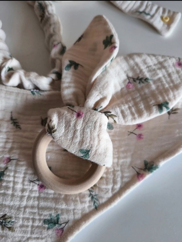 Conjunto recién nacido - babero, chupeteros