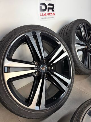LLANTAS SEAT CUPRA 19 ORIGINALES CON NEUMÁTICOS