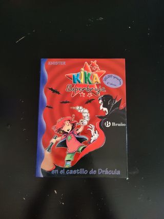 KIKA SUPERBRUJA EN CASTILLO DRACULA (10)
