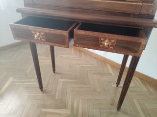 Escritorio madera antiguo