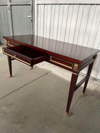 Escritorio madera estilo Luis XV RESTAURADO