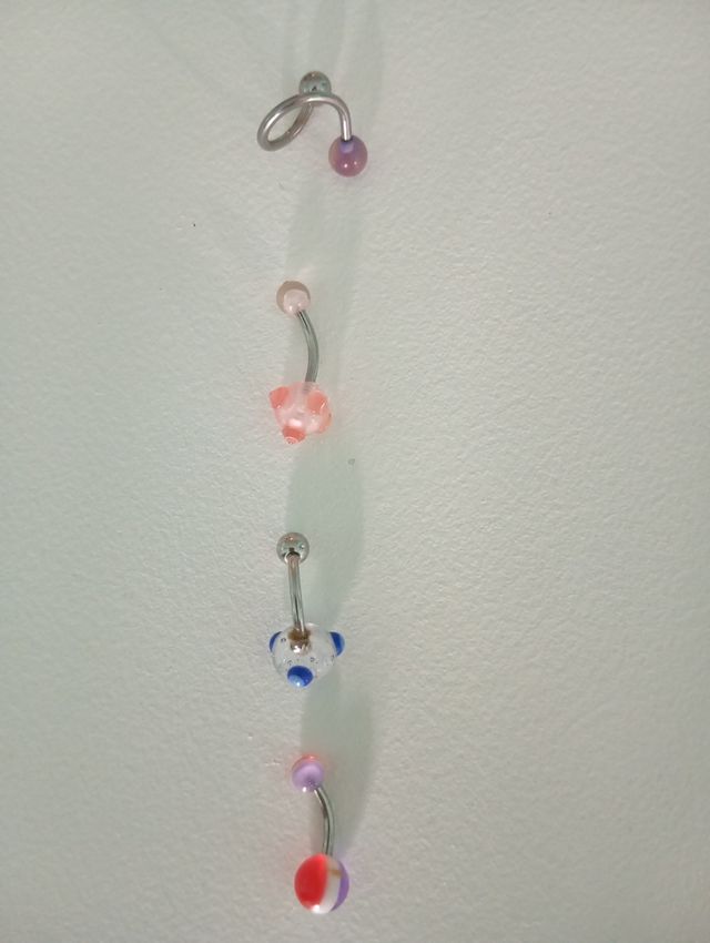4 Joyas Ombligo se venden juntos - Colores Variado