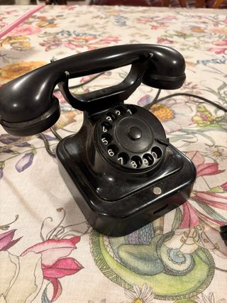 Telefono vintage in bachelite con rotella anni 50