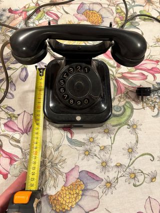 Telefono vintage in bachelite con rotella anni 50