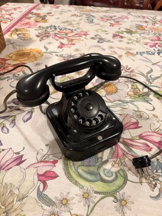 Telefono vintage in bachelite con rotella anni 50