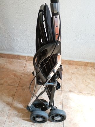 Carro compra Playcare con asiento y bolsa.