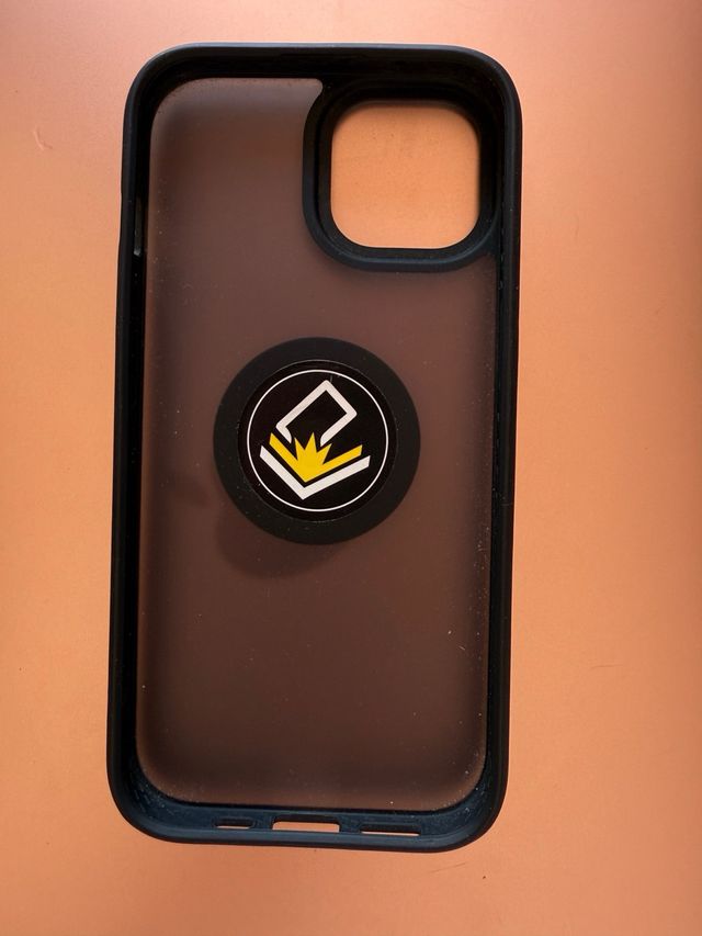 Carcasa iPhone 15 con anillo