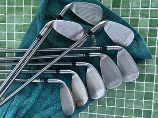 Hierros TaylorMade r7 XD.