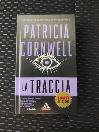 Libro thriller La traccia di Patricia Cornwell 
