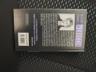 Libro thriller La traccia di Patricia Cornwell 