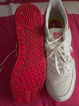 Converse rojas y blancas talla 45
