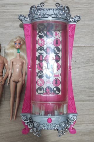 Lotto 7 Bambole Barbie Steffi Love clon armadio