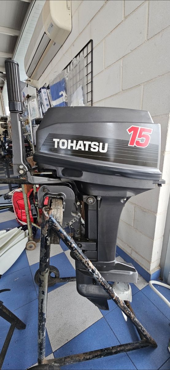 Motor fueraborda Tohatsu 15cv