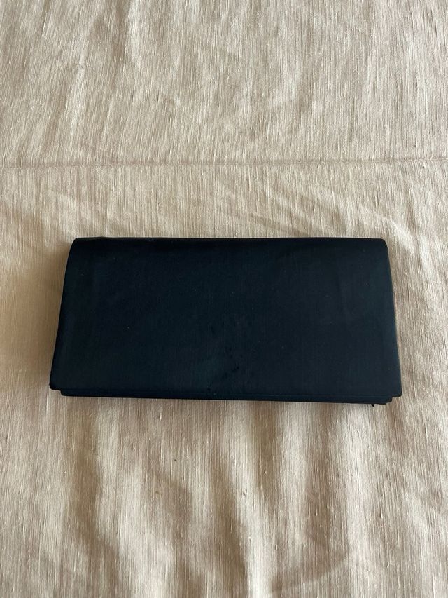 Cartera Negra Fiesta