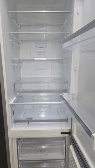 Nevera Bosch Combi No Frost A+++ 2METROS