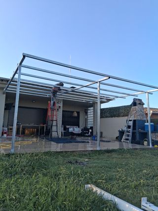 Pérgola jardín metal 