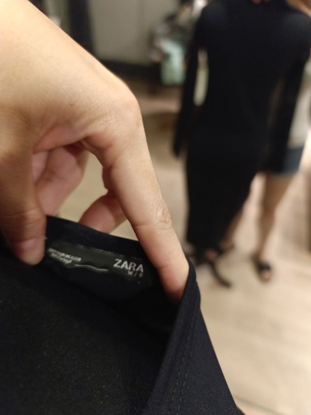 Vestido Negro Ajustado