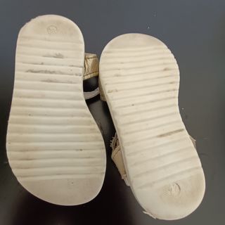 Sandálias Douradas Bebê Tam. 22